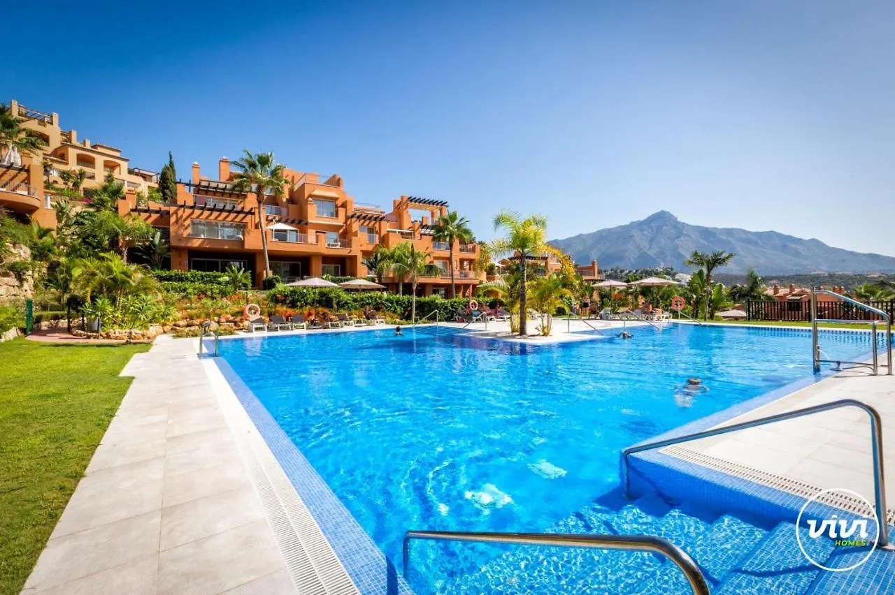 Vivi Homes - Boho Sunrise Alminar Pool, Garden & Terrace 마르베야 스페인