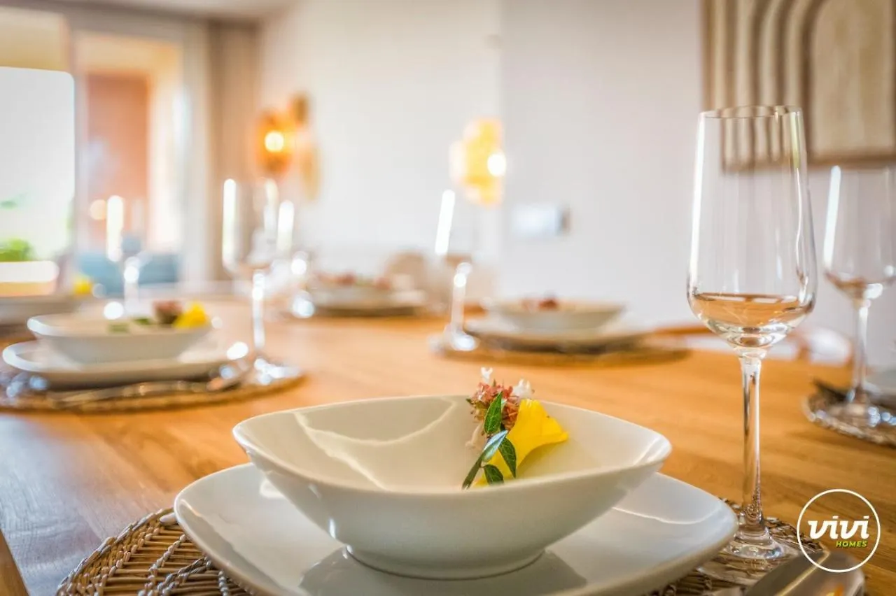 Vivi Homes - Boho Sunrise Alminar Pool, Garden & Terrace Marbella Spanien