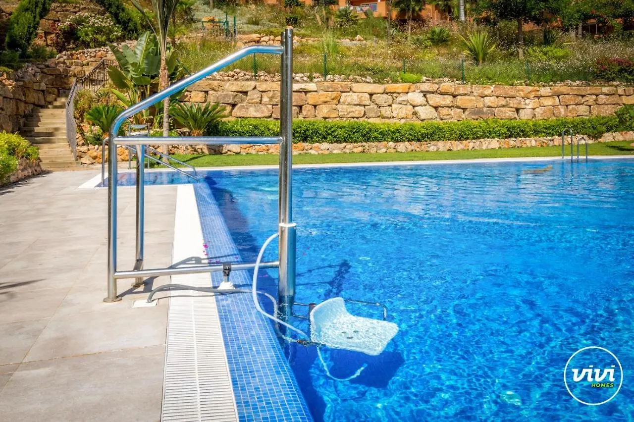 Vivi Homes - Boho Sunrise Alminar Pool, Garden & Terrace Marbella Lejlighed