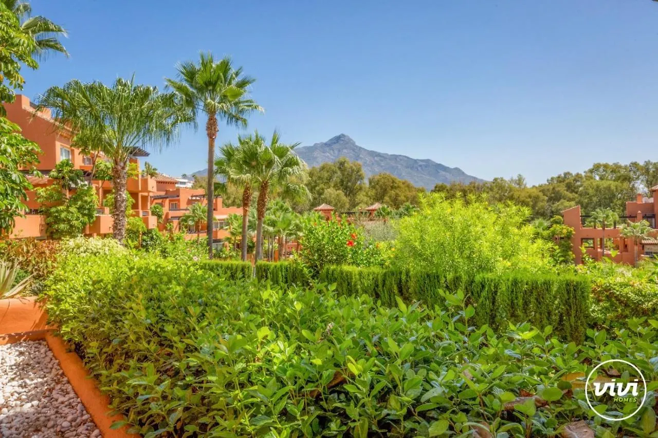 Lejlighed Vivi Homes - Boho Sunrise Alminar Pool, Garden & Terrace Marbella Spanien